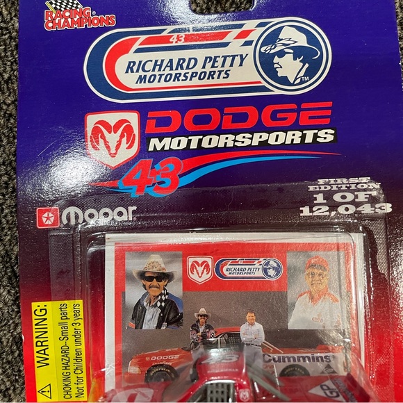 1996 Richard Petty Motorsports Dodge Ram Car NWT - Picture 3 of 5